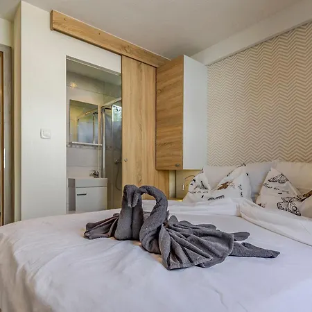 Mobile Superior-10 By Interhome Vikendica Pula