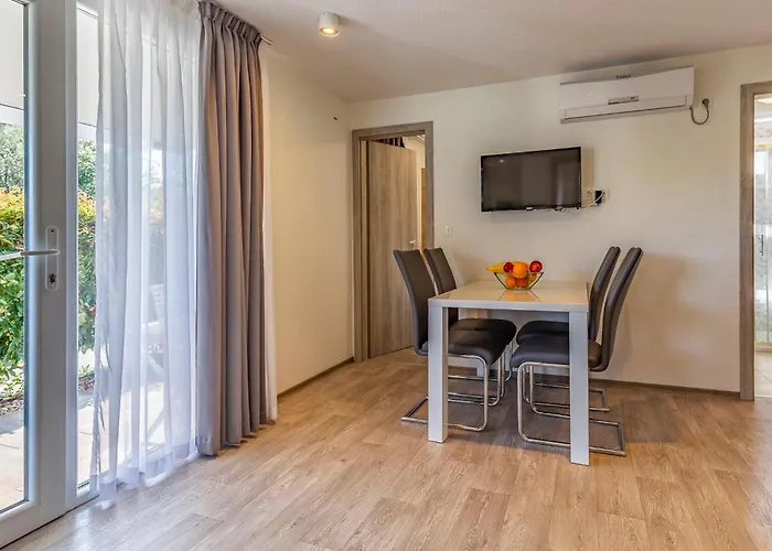 Prázdninový dům Mobile Superior-10 By Interhome