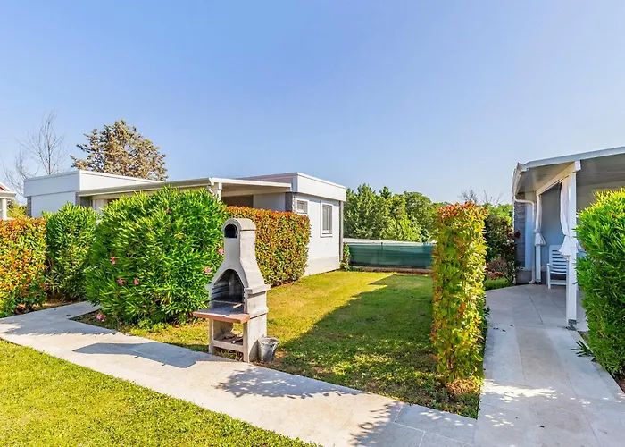 Tatil Evi Mobile Superior-10 By Interhome Pula