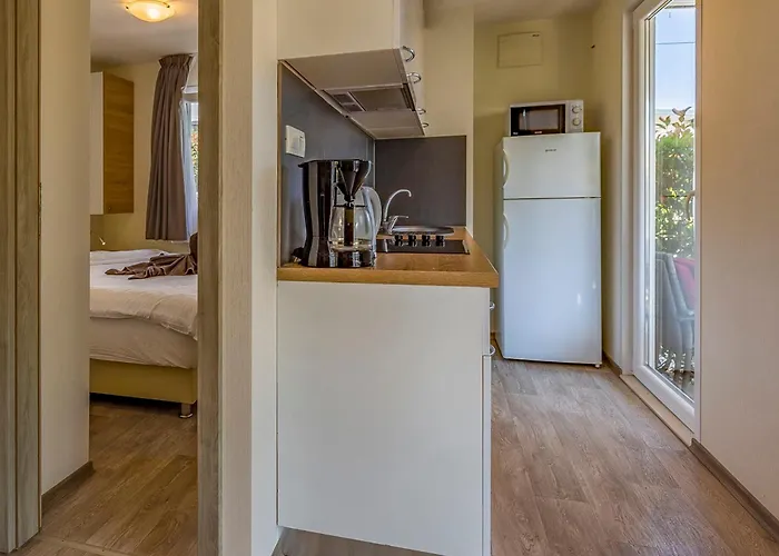 Mobile Superior-10 By Interhome Pula